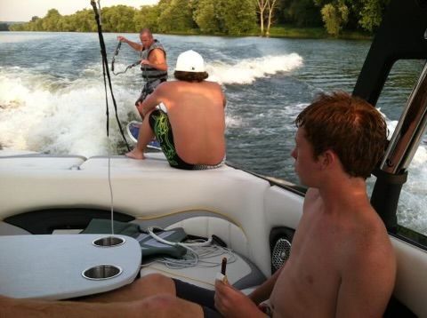 Boating on the Cumberland River